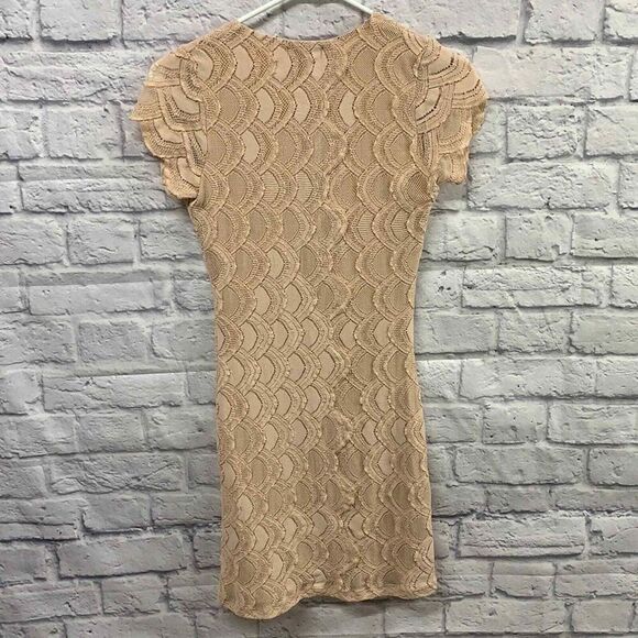 Nightcap Clothing Dress Womens XS‎ Nude Allover lace Overlay V Neck - Picture 2 of 6